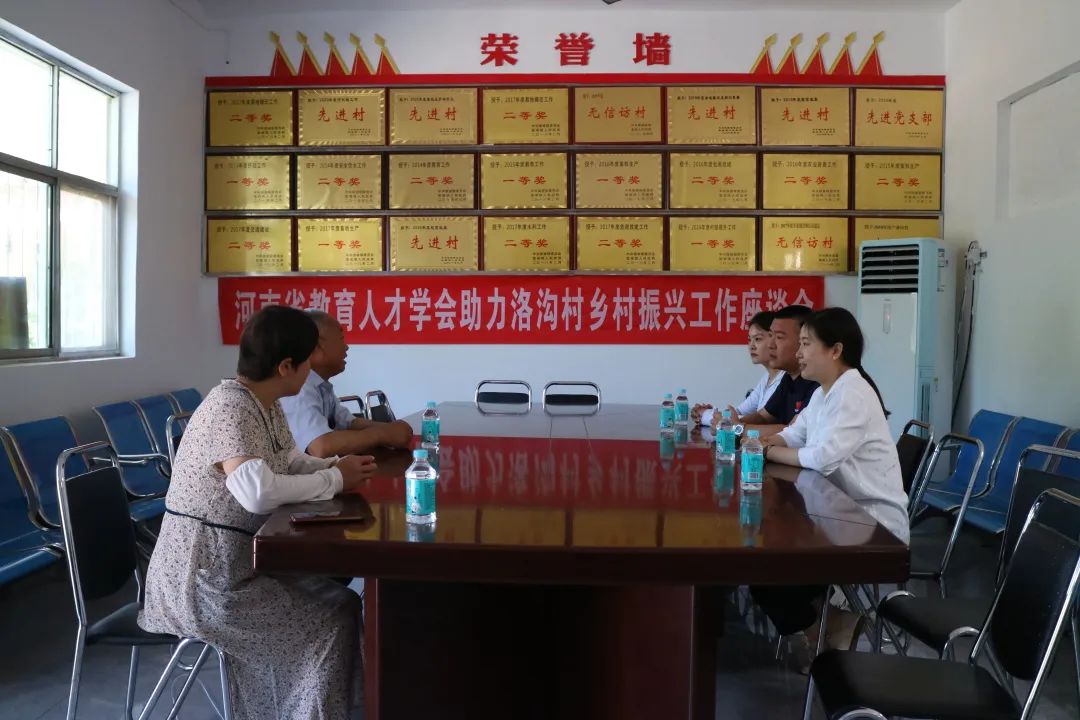edfe213fd255fd2f75a10ea5ea6707a6.jpg